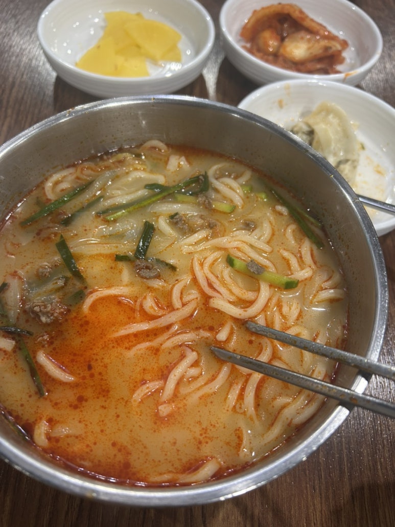 변동춘명동칼국수 구로디지털점 사진 2