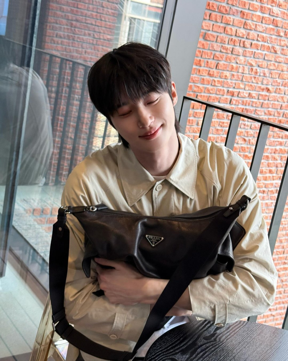 아이유♥변우석 왜 두 사람 이름이 또 같이 나올까 이미지 1