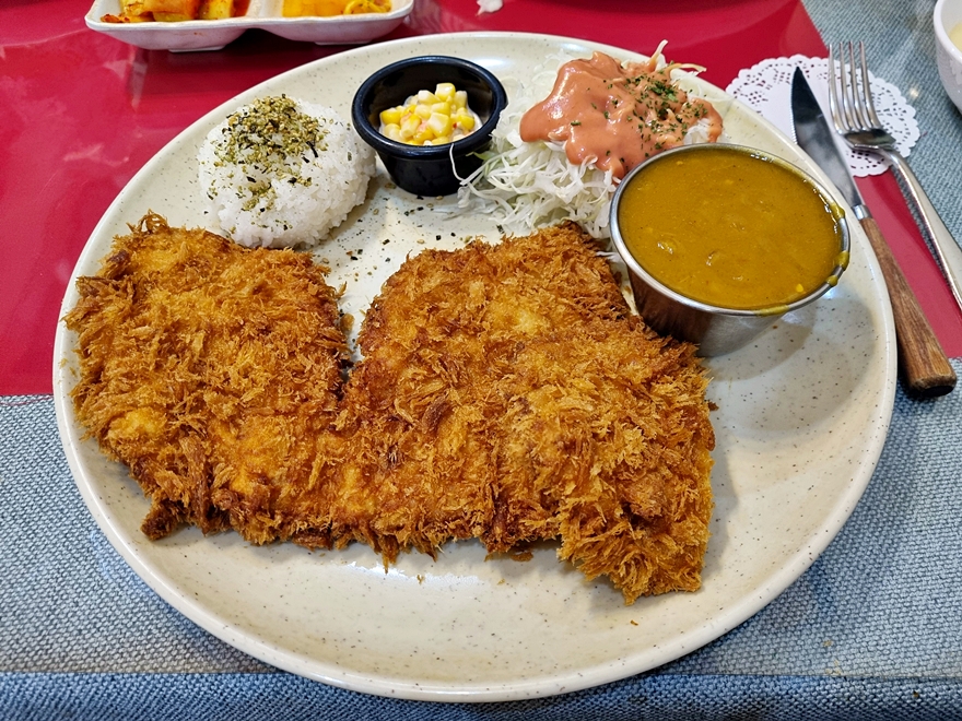 수제마을돈까스 사진 2
