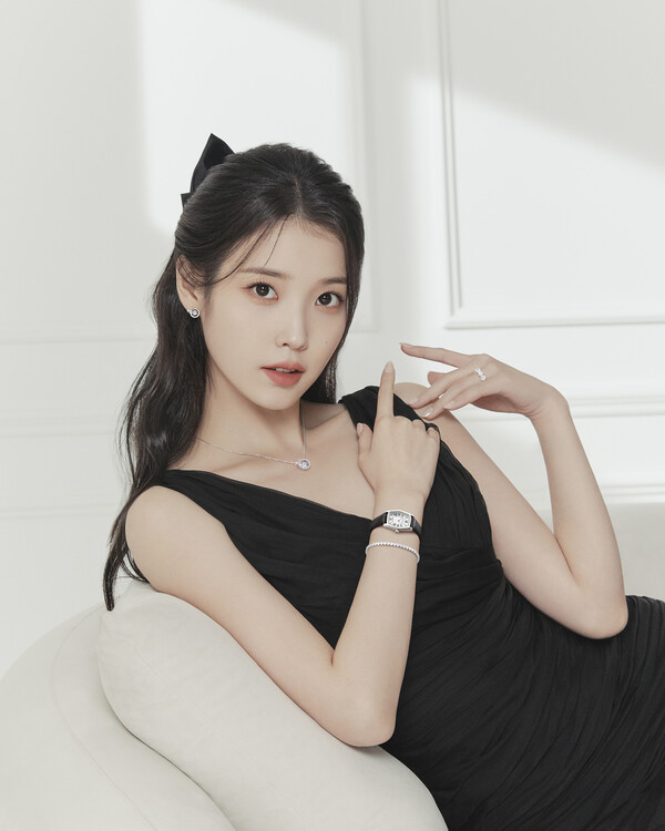 성희주로 열연 중에도... 아이유 예전과 완전히 달라졌다 이미지 4