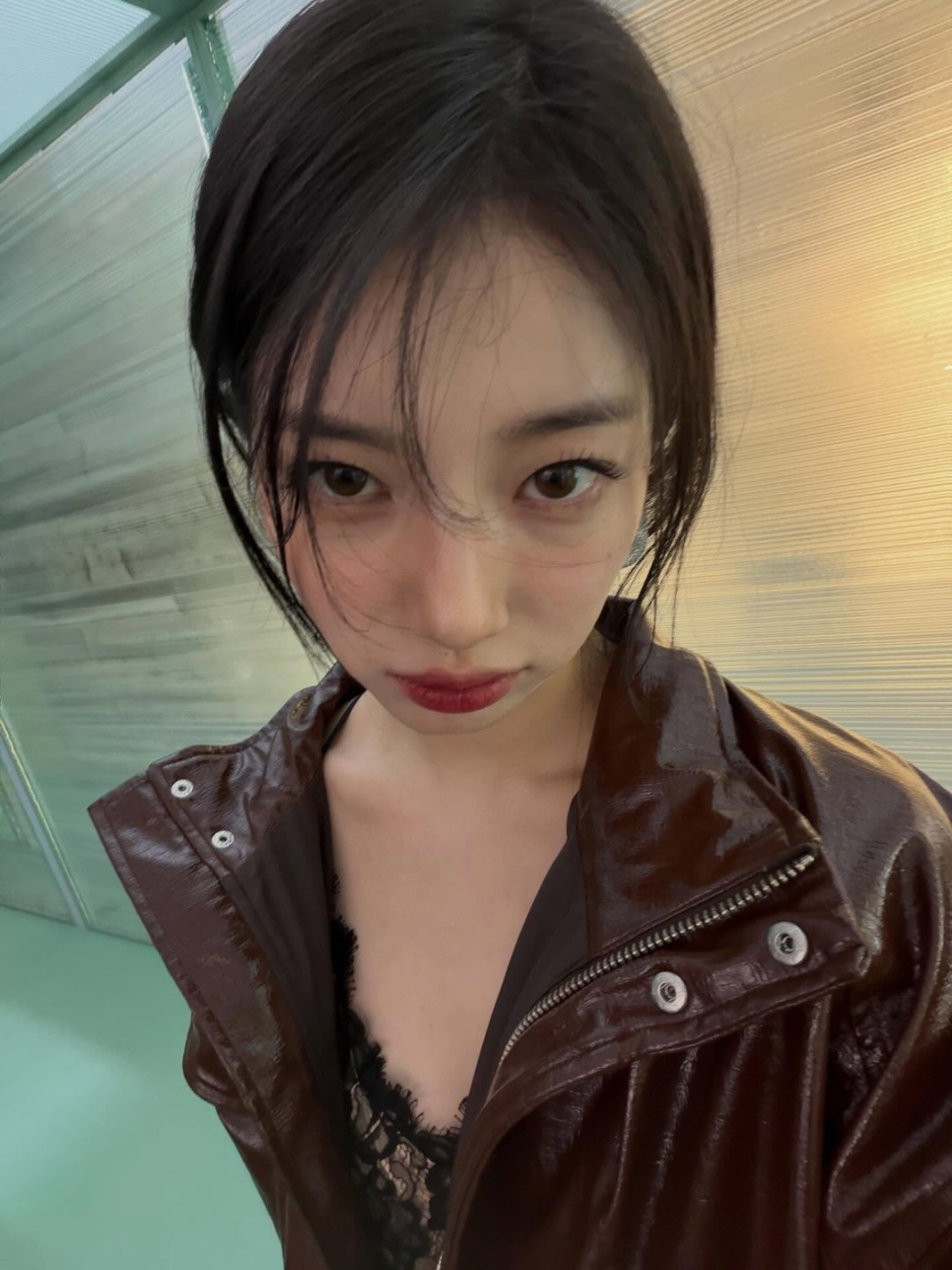 수지 초근접 셀카 완벽 매력 청순+고혹 동시에 발산## 1️1️⃣ 포스팅 지금 더 주목받는 이유는? 이미지 1