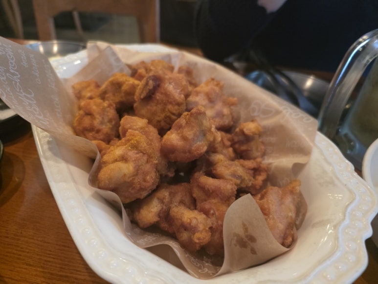 도담치킨 선릉역점 사진 3
