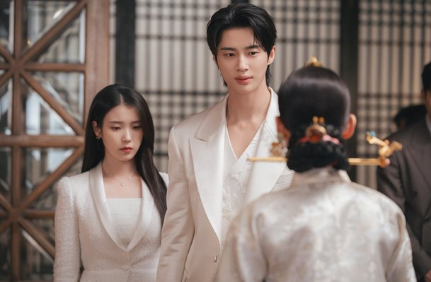 아이유 변우석 이 순간이 계속 회자되는 이유 뭘까요 이미지 4