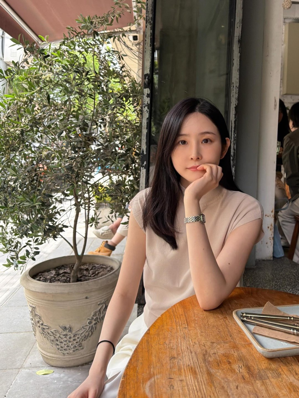 강동원 엄태구 박지현 아이돌 변신 갑자기 시선이 쏠린 이유 뭐지 이미지 2