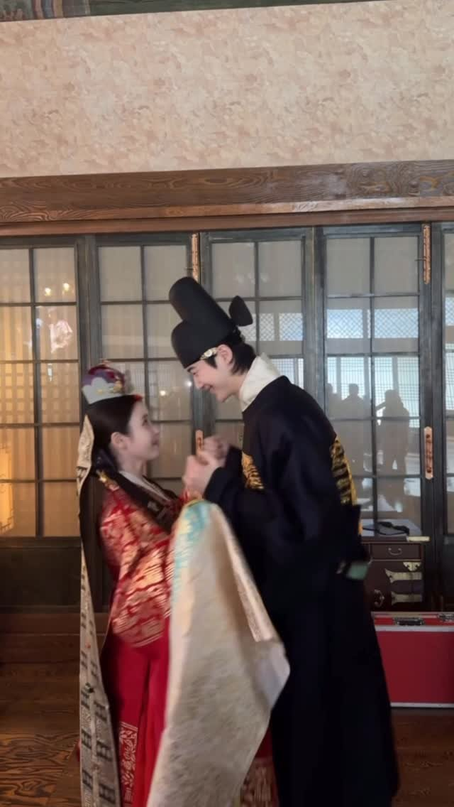 아이유 변우석 이 순간이 계속 회자되는 이유 뭘까요 이미지 2