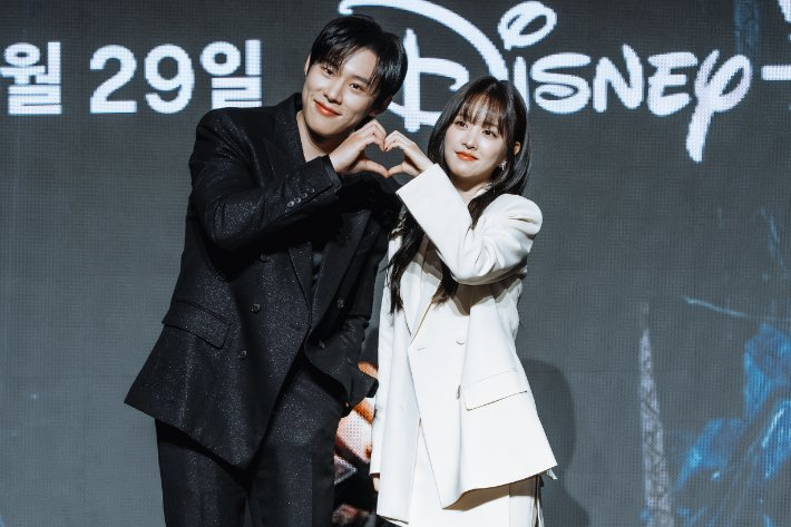 김성철 국민 남동생 이미지 왜 요즘 더 눈길이 가는 걸까 이미지 4