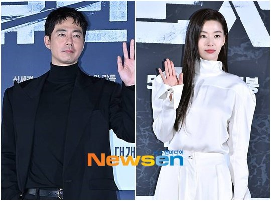 전지현 조인성 지금 보니 느낌이 완전히 다르다~! 이미지 5
