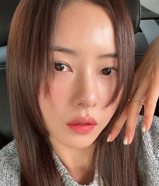 계좌 보내 15억 사기당해 절망한 동료 빚 갚아준 연예인 정체 최근 분위기가 확 바뀌었다 이미지 4