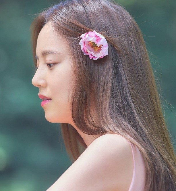 오죽했으면.. 너무 예뻐 남동생이 군대 면회 거부한 여배우 정체 예전과 완전히 달라졌다 이미지 6