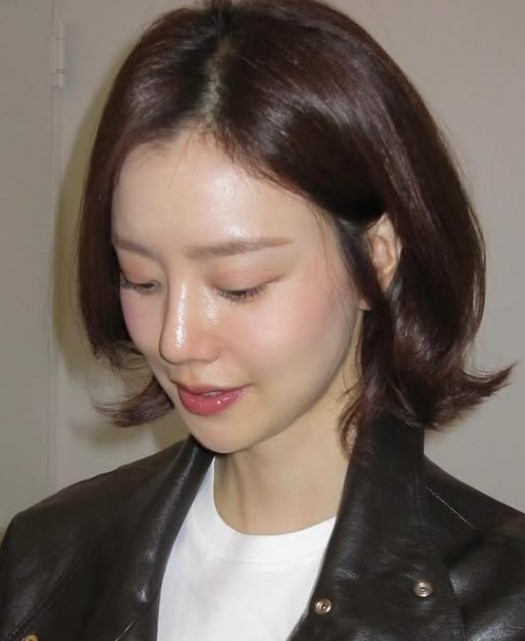 오죽했으면.. 너무 예뻐 남동생이 군대 면회 거부한 여배우 정체 예전과 완전히 달라졌다 이미지 5