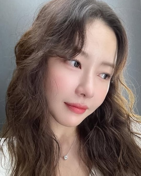 계좌 보내 15억 사기당해 절망한 동료 빚 갚아준 연예인 정체 최근 분위기가 확 바뀌었다 이미지 2