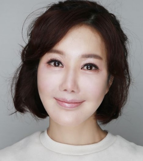 엄마 때문에 강제 결혼.. 남동생 보증서다 빚 8억까지 떠안았다는 연예인 관계 하나로 흐름이 바뀌었다 이미지 3