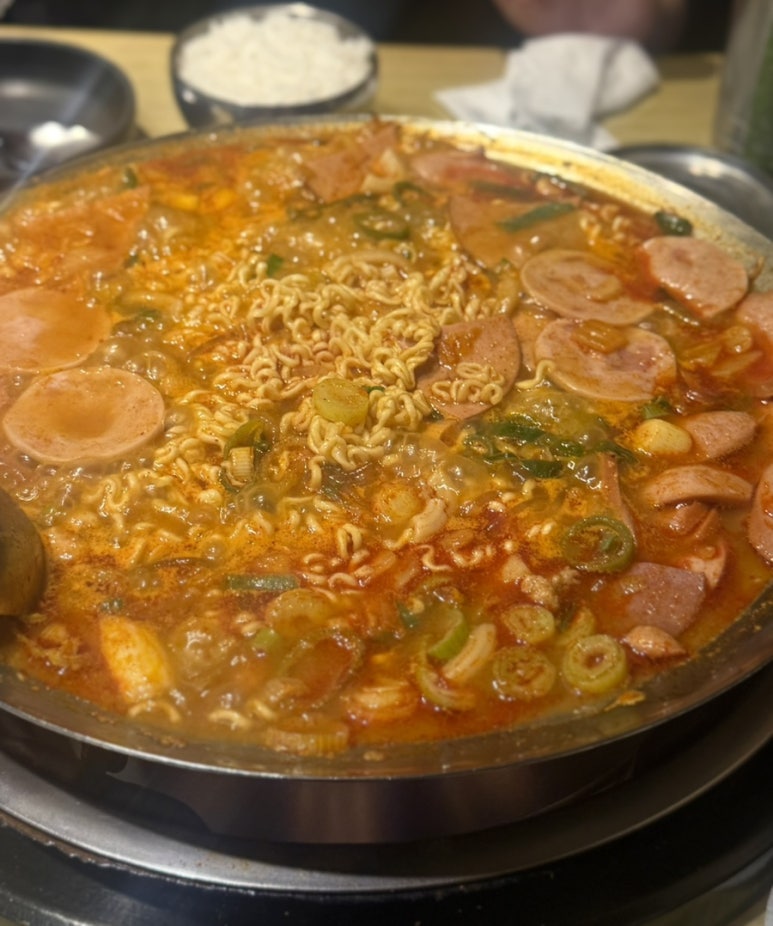 놀부부대찌개 건대스타시티점 사진 4