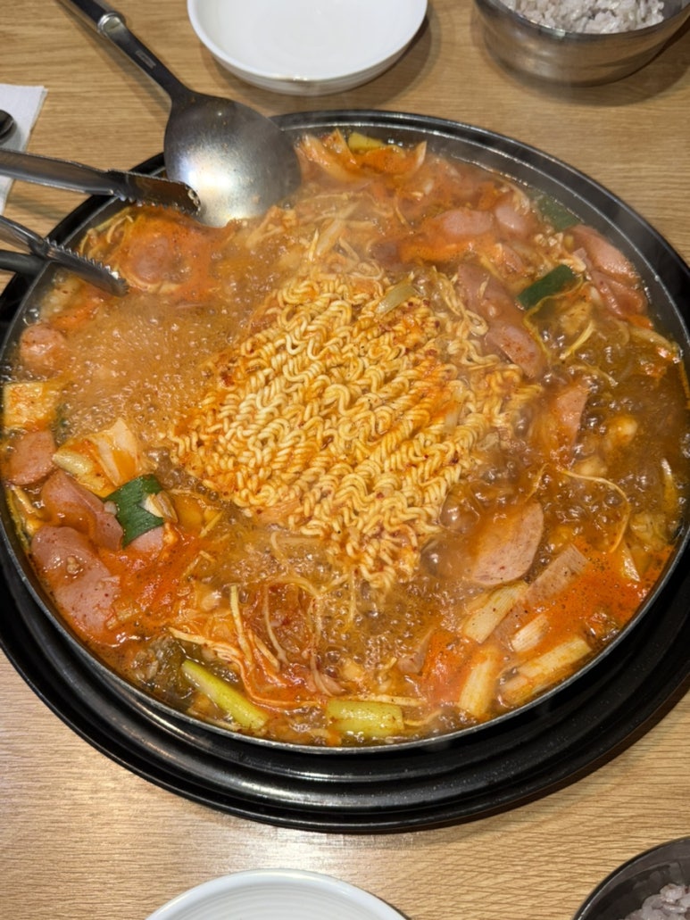 김뚜껑부대찌개 성수점 사진 4