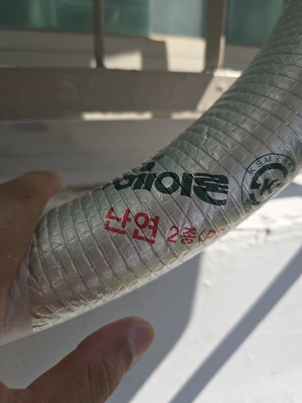 서울 빌라 외벽 에어컨 배관 보온재·테이핑 재시공 — 현장 사진 4