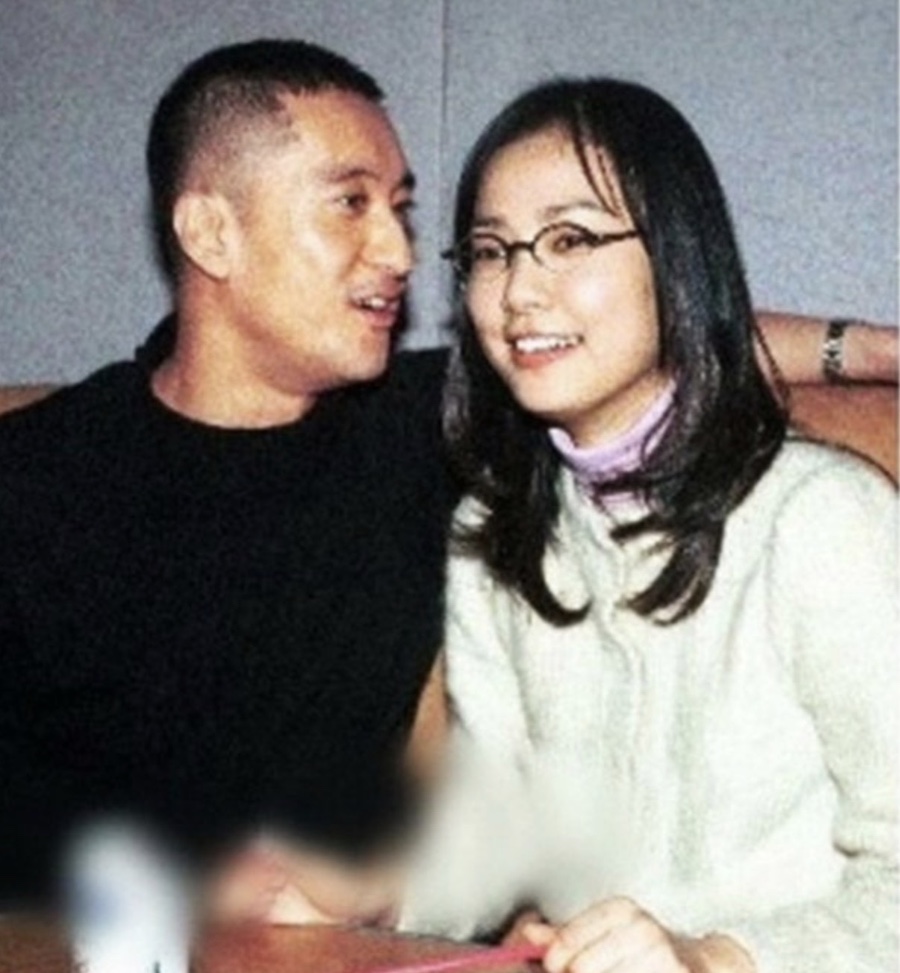 공개열애 3번에 삼각스캔들로 비호감이었는데.. 최고 톱스타와 결혼한 여배우 에르메르 가방 관계가 다시 이미지 5