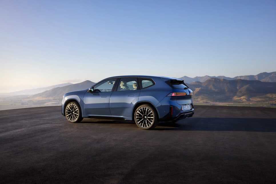 BMW iX3 Electric SUV: Key Realistic Points Buyers Should Check Before the Domestic Exhibition Image 6