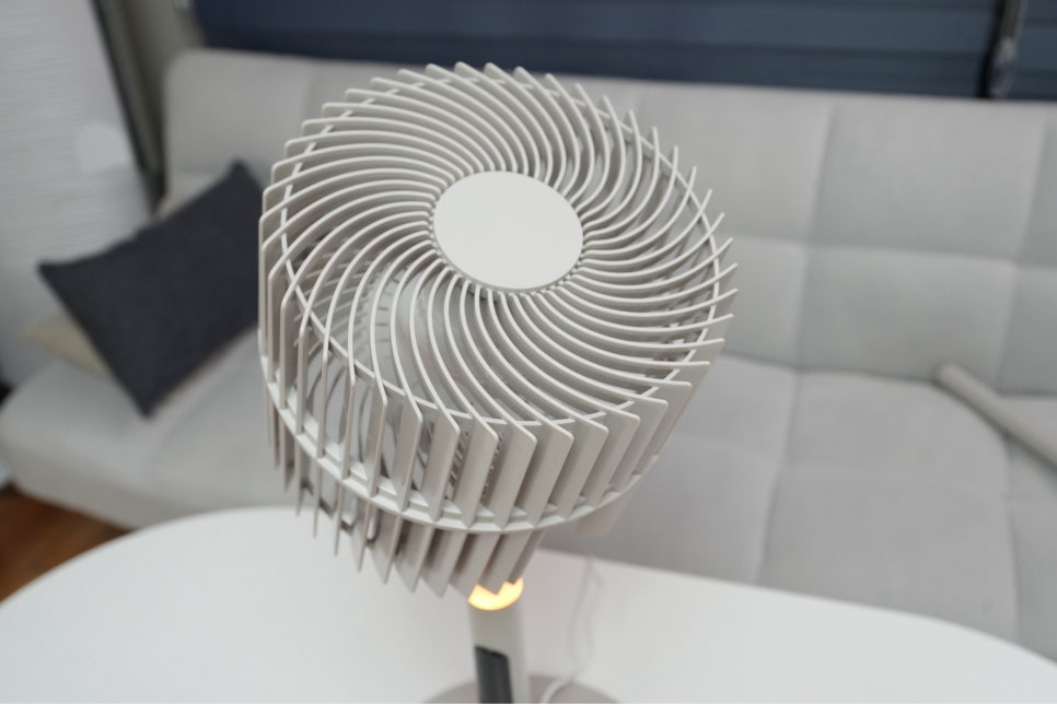 오아 메가에어라이트 써큘레이터 후기, 여름 거실 에어컨 바람 순환용 저소음 선풍기 이미지 12