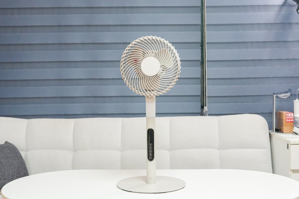 오아 메가에어라이트 써큘레이터 후기, 여름 거실 에어컨 바람 순환용 저소음 선풍기 이미지 8