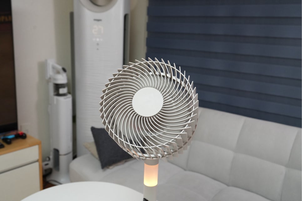 오아 메가에어라이트 써큘레이터 후기, 여름 거실 에어컨 바람 순환용 저소음 선풍기 이미지 11