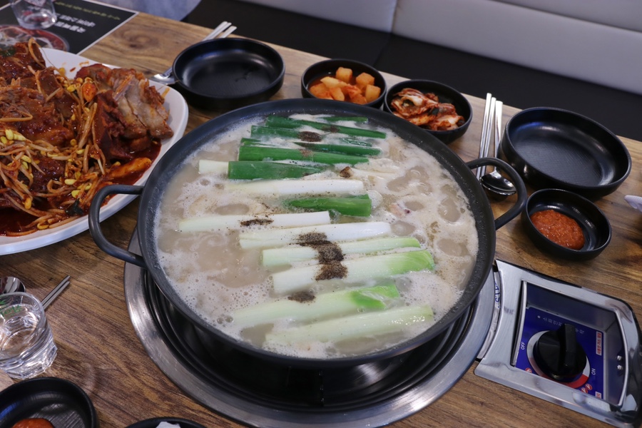 한남동감자탕 잠실새내 직영점 사진 6