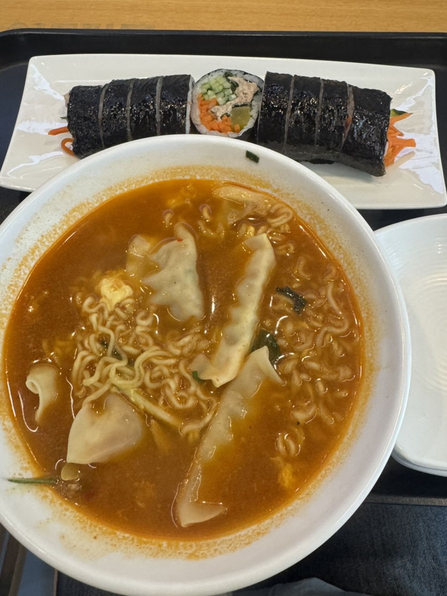 얌샘김밥 양천향교점 사진 2