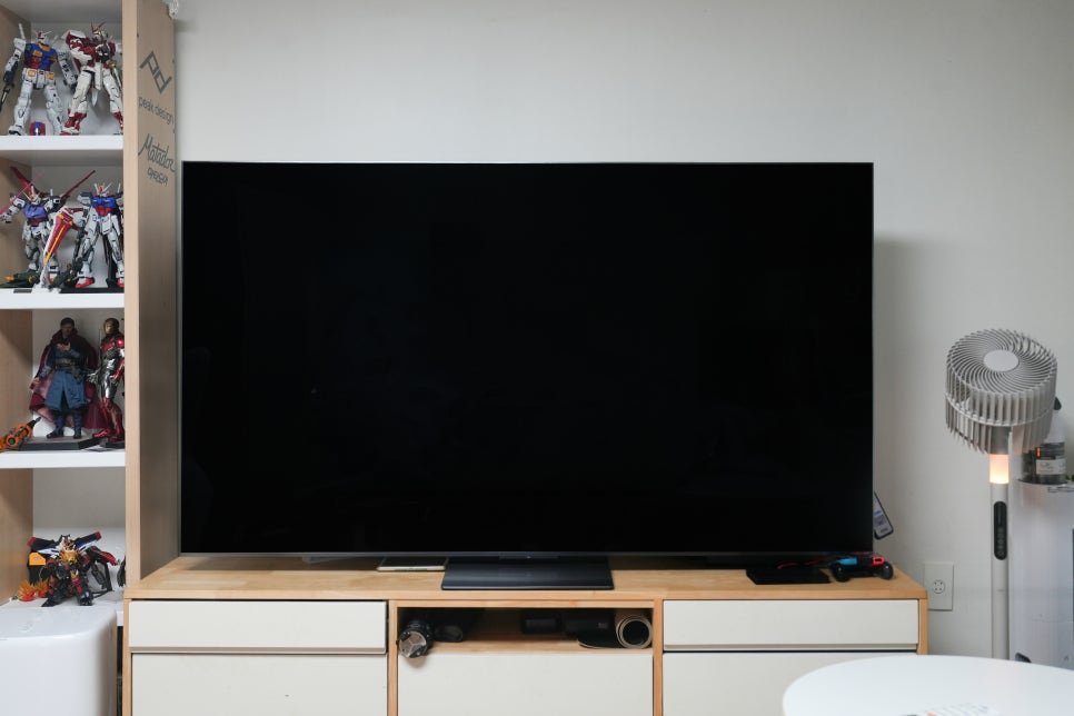 75인치 TCL TV C8L 화질 실사용 후기, 거실에서 느낀 SQD-Mini LED와 Bang & Olufsen 사운드 이미지 3