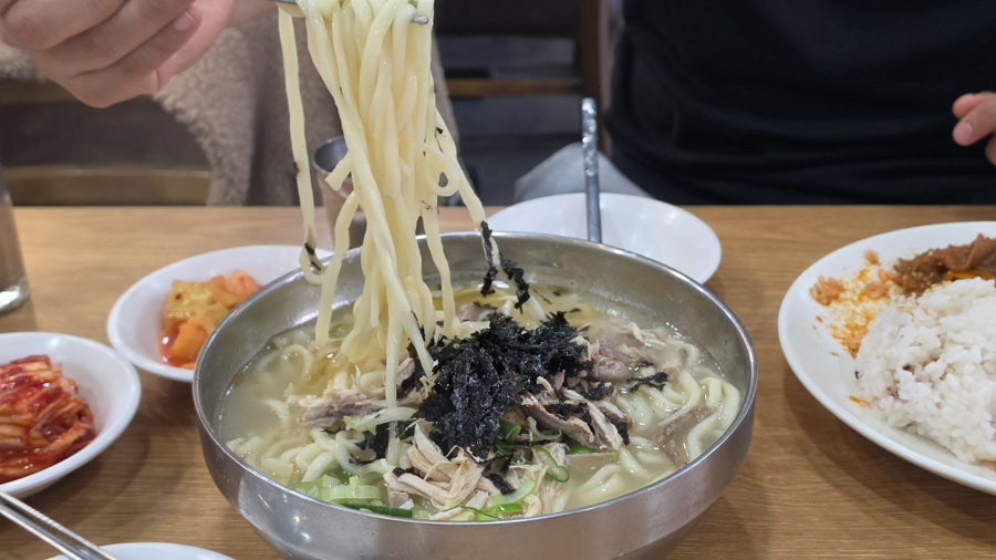 소문난 닭칼국수닭곰탕 사진 7