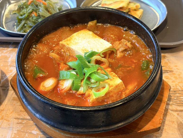 하남돼지집 가로수길점 사진 5