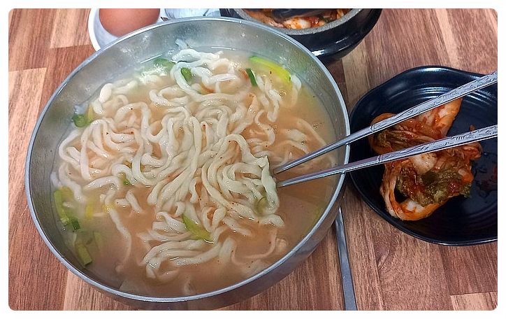 사랑방손칼국수 부천본점 사진 5