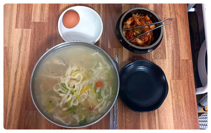 사랑방손칼국수 부천본점 사진 6