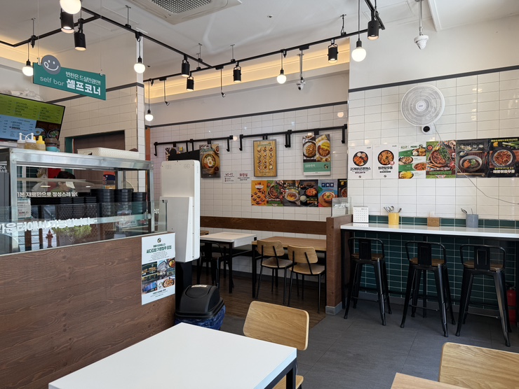 싸다김밥 선정릉역점 사진 2