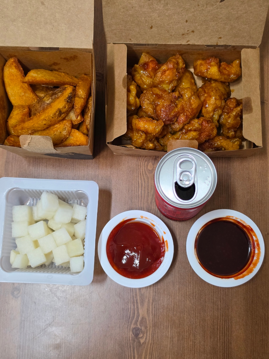 교촌치킨 북아현1호점 사진 8