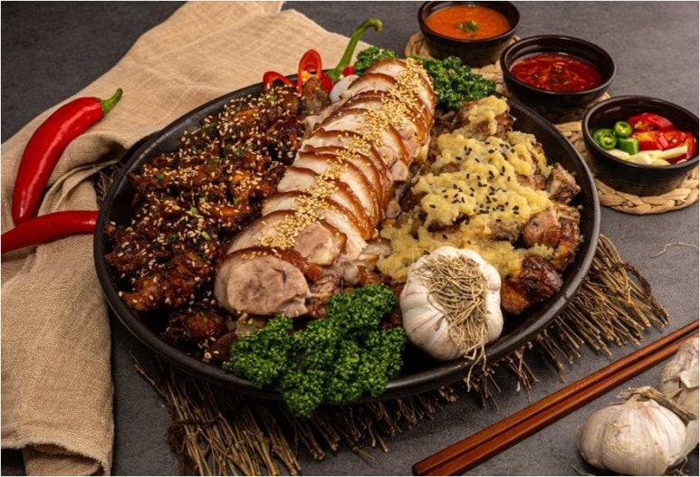 더맛있는족발보쌈 수원인계점 사진 8