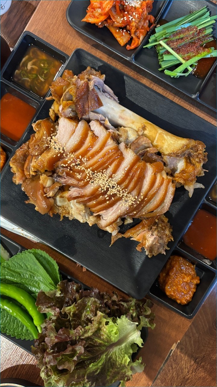 귀한족발 홍대서교점 사진 7