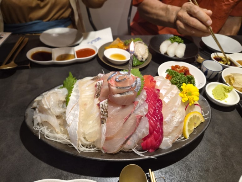 더형제 강남 논현본점 사진 8