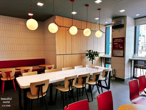 KFC 제주아라점 사진 2