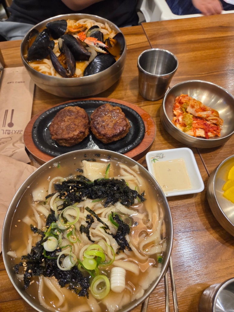 성복동국수집 롯데몰 수지점 사진 2