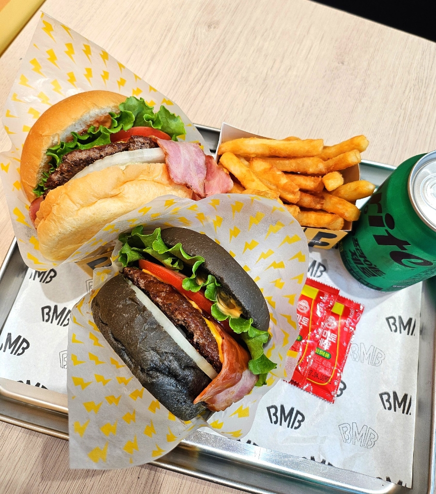 블랙마스터버거 신논현점 사진 6
