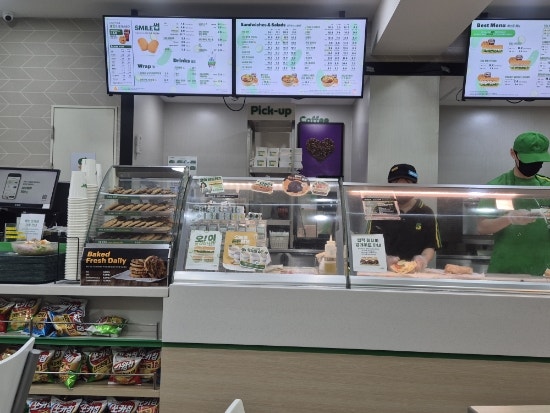 써브웨이 수원로데오점 사진 3