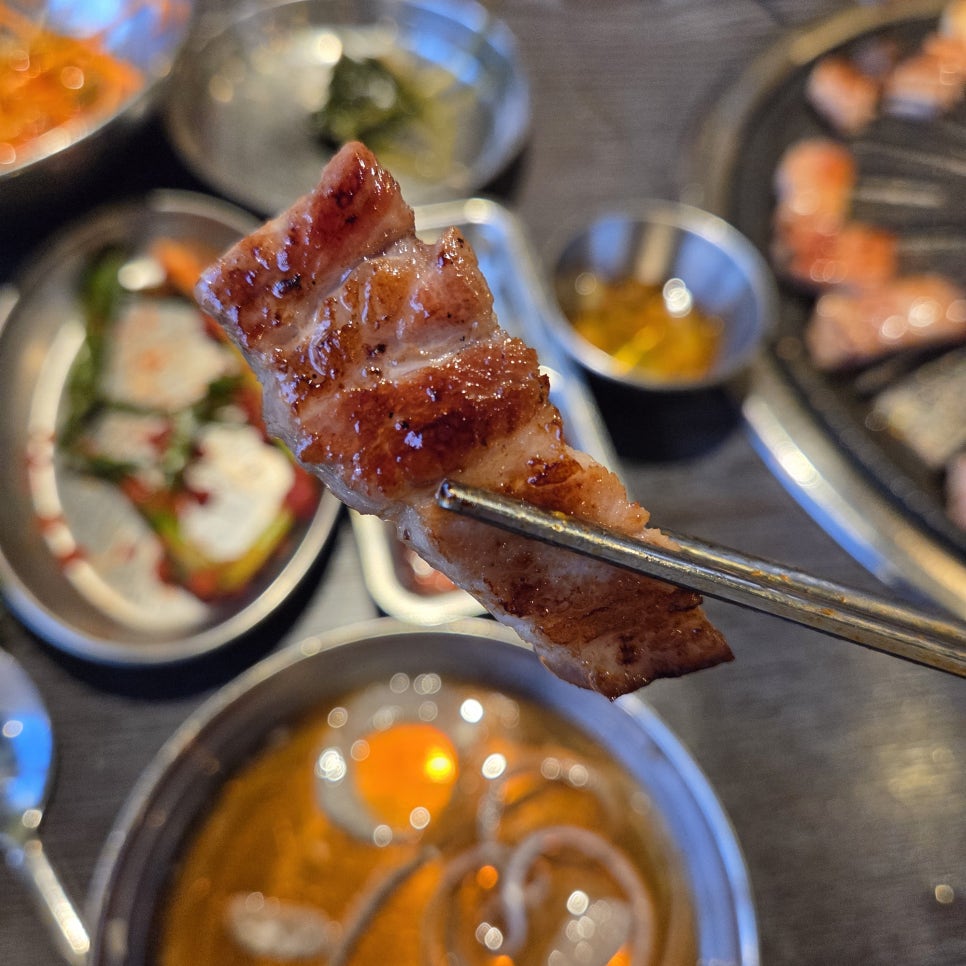 용이네정육점&식당 사진 2