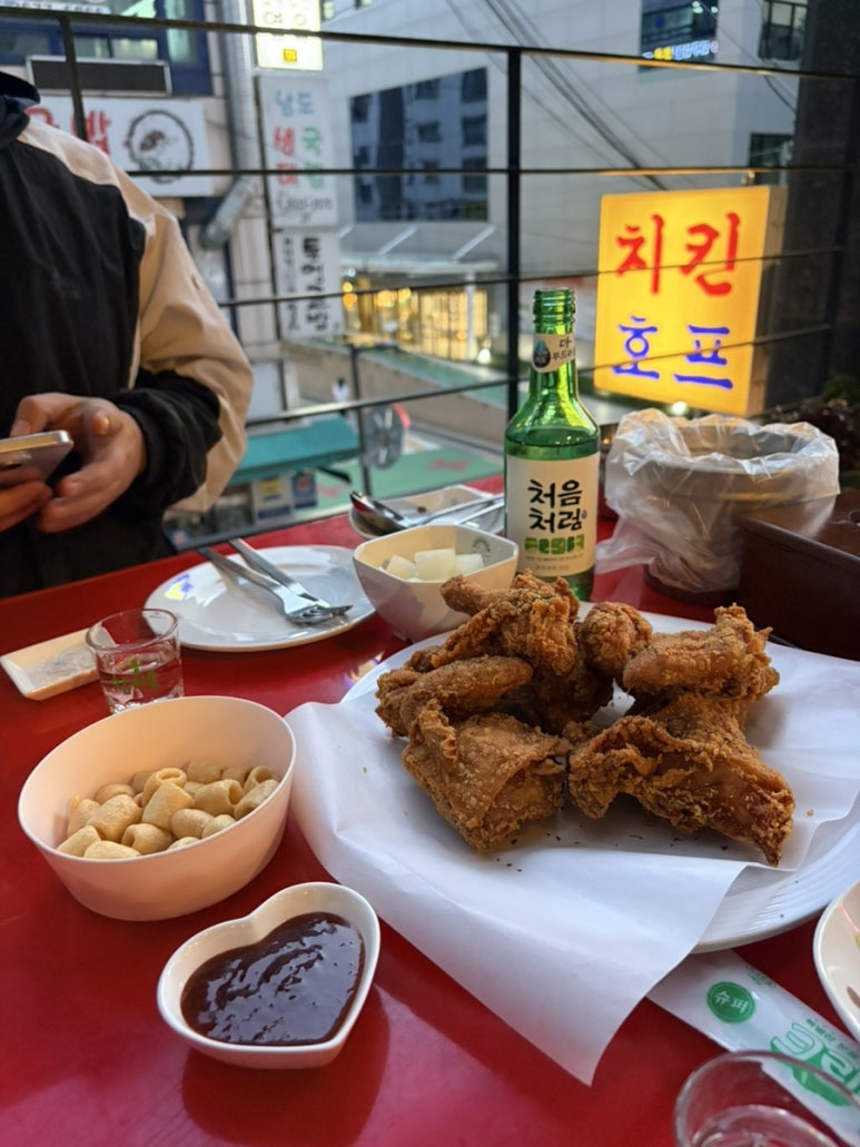 치키니즘 한강성심병원점 사진 3