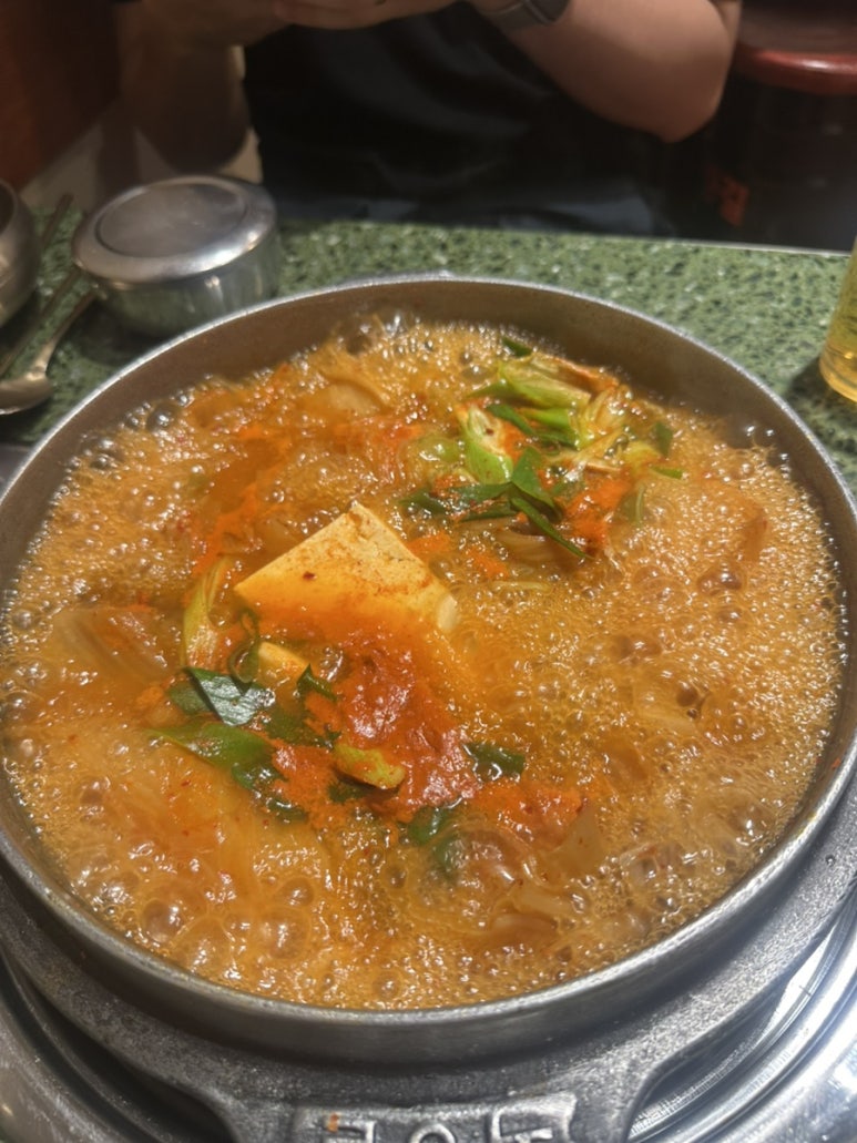 뚝방길 생김치치기 서울직영점 사진 7