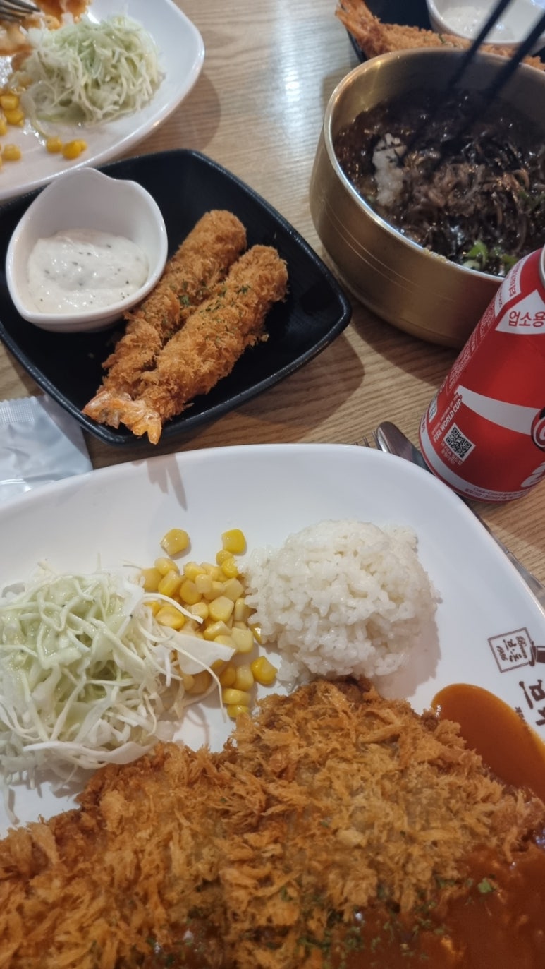 브라운돈까스 뱅뱅사거리점 사진 8