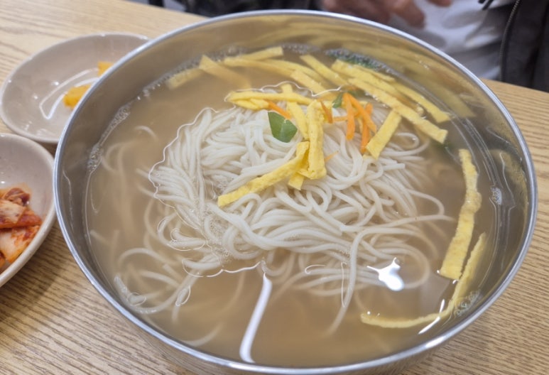 공릉동원조멸치국수 자양점 사진 2