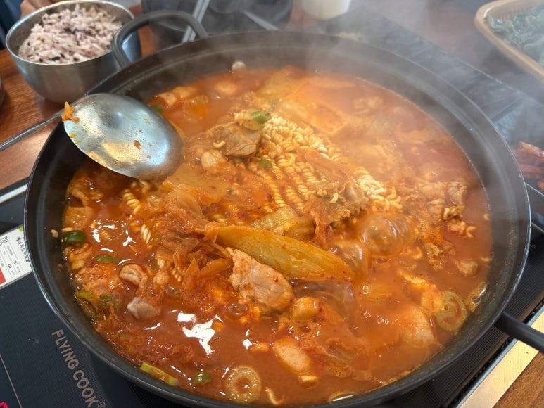 따띠김치찌개 대표 사진