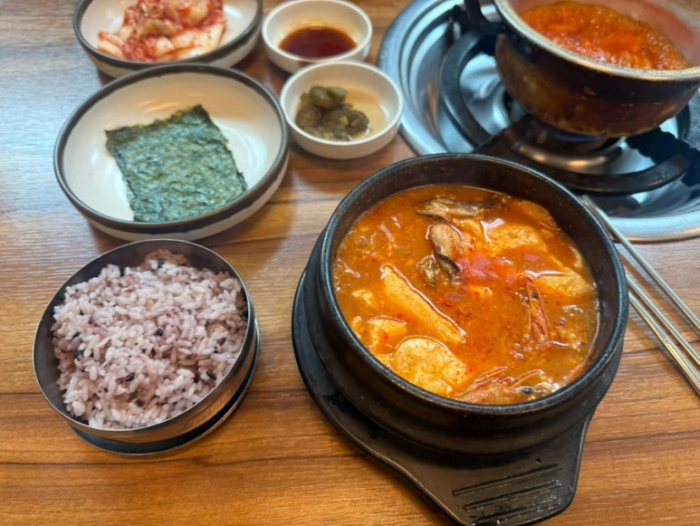 순두부와 삼겹살 사진 3