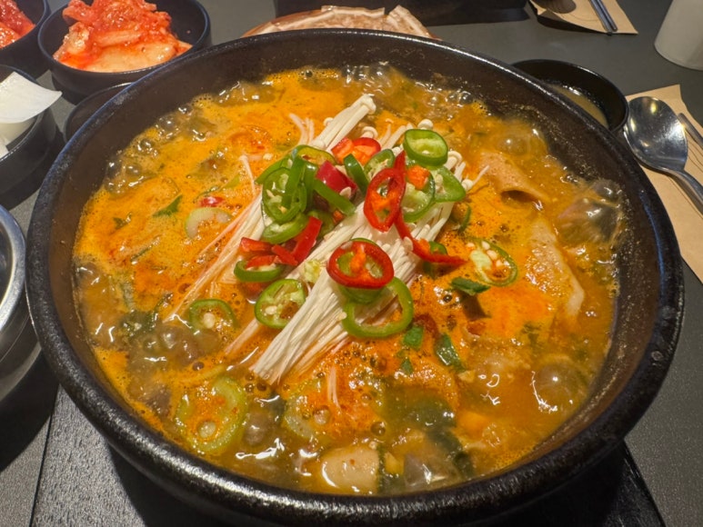 씨유쑨 대표 사진