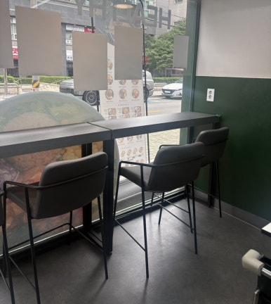영칼로리포케 서울학동역점 사진 2