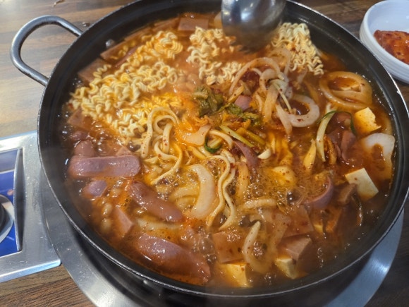 금성스테이크부대찌개 사진 6